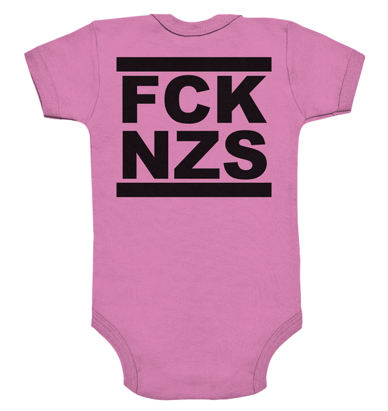 N.O.S.W. BLOCK Gegen Rechts Hoodie "FCK NZS" beidseitig bedruckter Organic Baby Bodysuite bubble gum pink